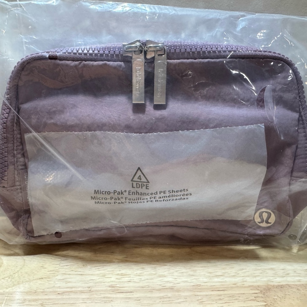 Lululemon Everywhere Belt Bag 2L Large - Lavender Lux NWT